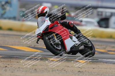 media/Jan-15-2023-SoCal Trackdays (Sun) [[c1237a034a]]/Turn 2 Set 2 (1155am)/